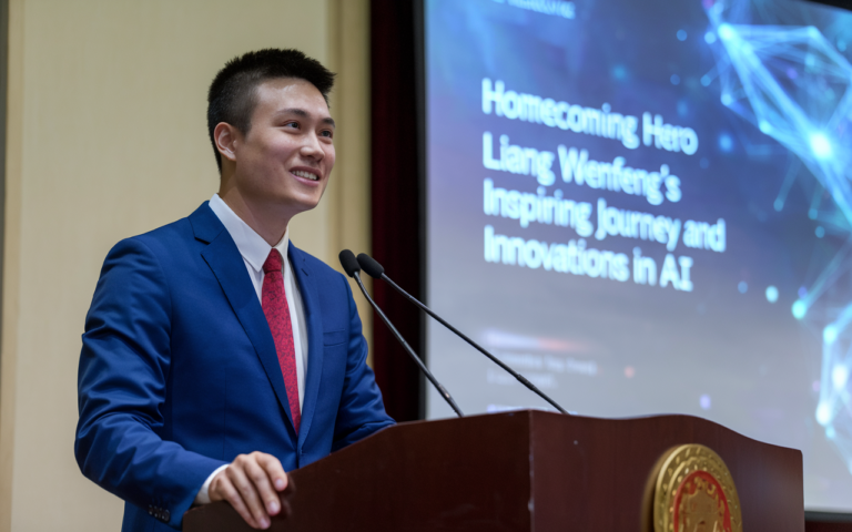 Homecoming Hero Liang Wenfeng’s Inspiring Journey and Innovations in AI