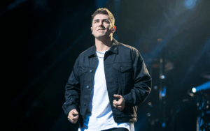 Cris MJ Launches Debut Album Apocalipsis Showcasing Personal Growth and Fresh Sound