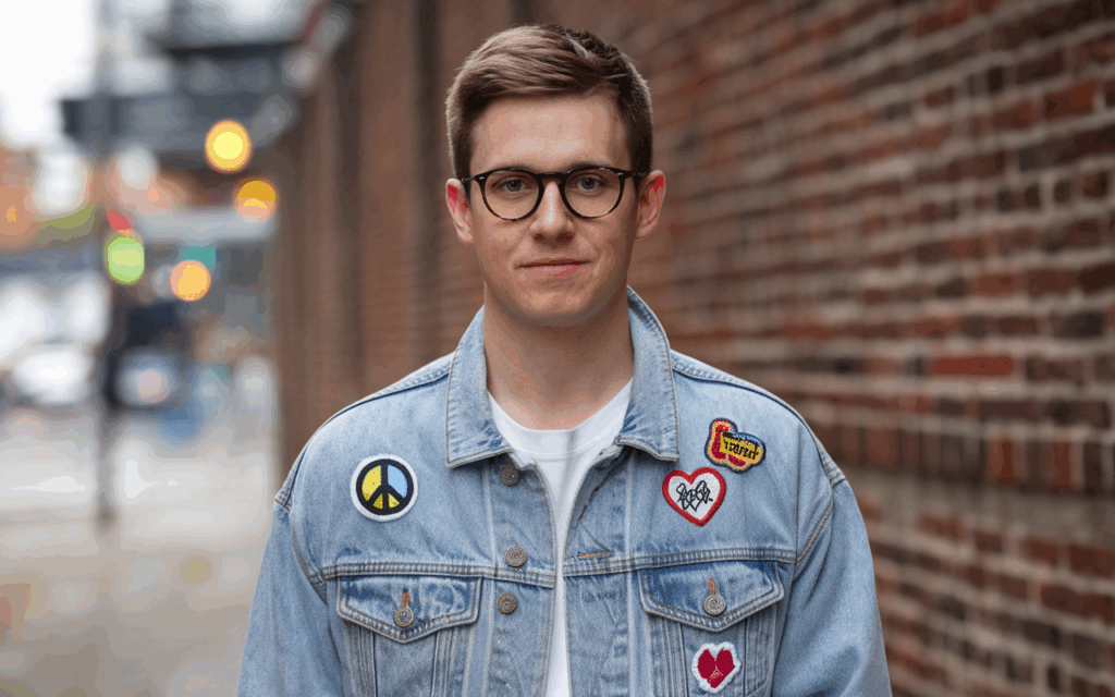 Denim Jackets for Men Inspired by Bob Dylan’s Timeless Style